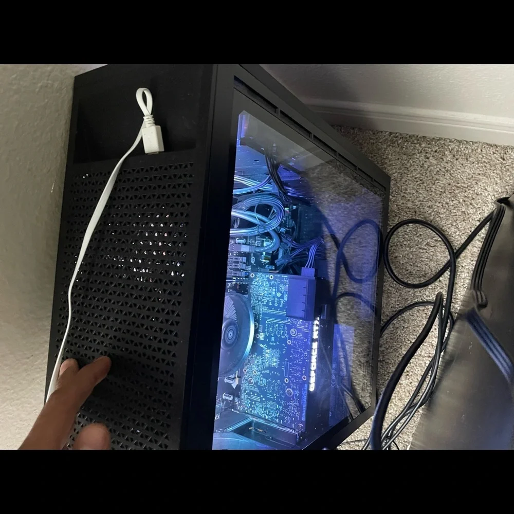 HP Omen 25L gaming bundle